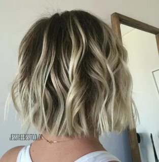 Rooty blonde balayage Dark roots blonde hair, Dark roots blo