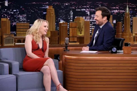 Kate mckinnon bra size.