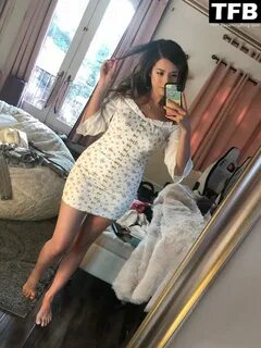 Pokimane Sexy Collection (50 Photos + Videos) #TheFappening