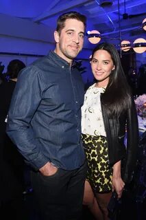 How Did Olivia Munn & Aaron Rodgers Meet? A Potentially Awkw