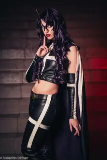Calvin's Canadian Cave of Coolness: Huntress Cosplay By Fae 