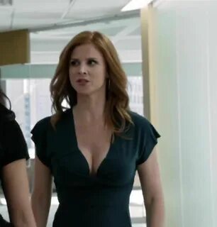 Sarah Rafferty Tits.