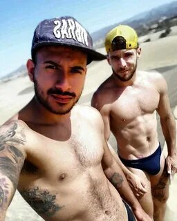 CAM SEX - THE MOST VIEWED LIVE GAY SEX COUPLE IN THE WORLD -