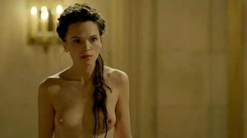 Free Anna Brewster Nude - Versailles (12 Pics + GIF & Video)