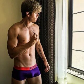 17 Reasons Ashley Parker Angel Is Instagram's Best Thirst Tr