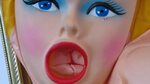 Китаец сводил секс-куклу на "Варкрафт"