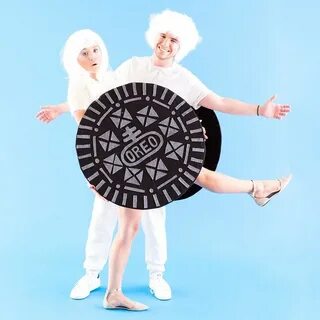 How to Make a Double-Stuffed OREO Costume With Your Boo for 