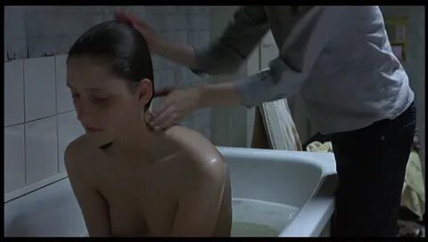 Ratcatcher Film Nude Scene CLOUDIX GIRL PICS