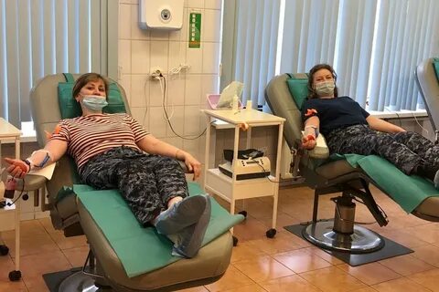 Сотрудники вневедомственной охраны сдали кровь для пациентов Мариинской бол...