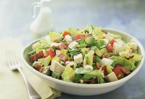 Low-Carb Salad Recipe With Chicken, Bacon, and Apple