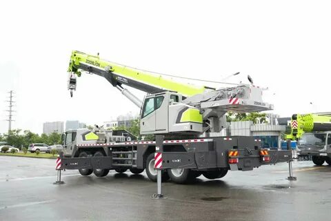 Zoomlion Truck Crane With 80 Ton Heavy Lifting Crane Qy80v -