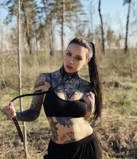 Russian tattooed beauty Diana Madness iNKPPL