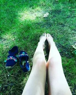 Anya Taylor Joy Feet (18 photos) - celebrity-feet.com