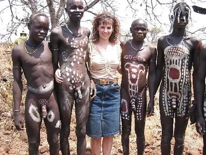 Дикие африканские племена, как они выживают в современном ми