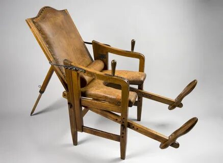 Первое гинекологическое кресло - история конструкции, особен