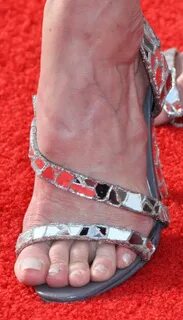 Brenda Strong's Feet wikiFeet