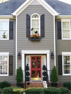 grey siding, navy? shutters, red door ... Exterior house pai