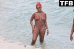 Mary J. Blige on Beach (111 Pics) - What's Fappened?💦