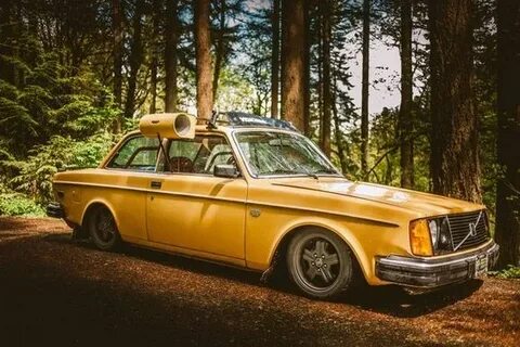 1978 Volvo 242 - Lowered with Window Swamp Cooler and Roof R
