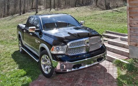 Обои на рабочий стол автомобили Dodge Ram 1500 Laramie Limit