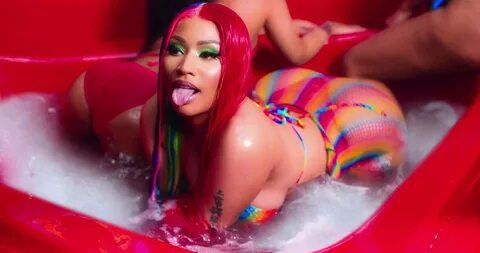 Nicki Minaj - Huge Sexy Boobs and Ass in "Trollz" Music Vide