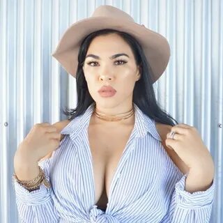 50 Sexy and Hot Rachael Ostovich Pictures - Bikini, Ass, Boo