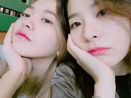 160615 Seulgi & Yeri (Red Velvet) New Selca novilimzloveredv