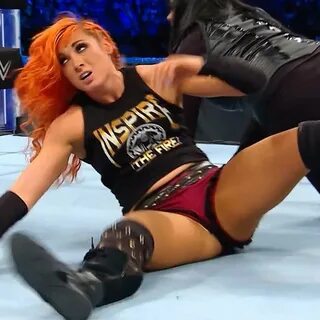 Pro Wrestling Babes *'s tweet - "* Becky Lynch 🔥 " - Trendsm