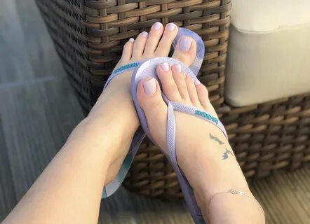 Luna Feet בטוויטר: "Cor nova 😍