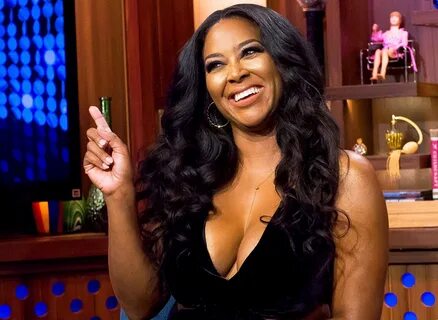 Kenya Moore Returns To The RHOA Series - Her Fans Are In Awe