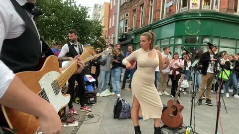 Allie Sherlock & The 3 Busketeers Perform Brutal Guitar Cam 