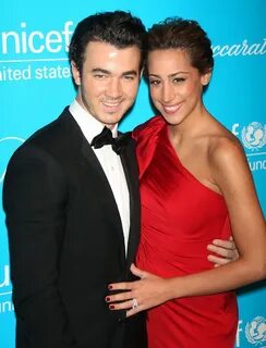 2011 UNICEF Snowflake Ball - Arrivals - Picture 6
