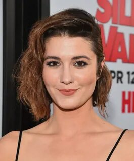 Mary Elizabeth Winstead Short Wavy Cut - Mary Elizabeth Wins