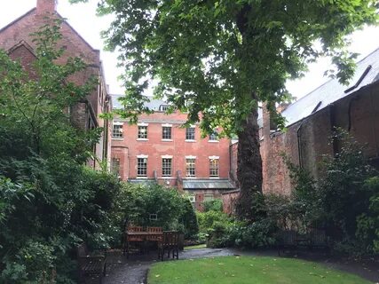 File:The gardens at Bromley House Library 02.jpg - Wikimedia