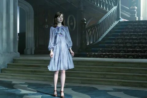 another one from Bella Heathcote in Dark Shadows...love the 