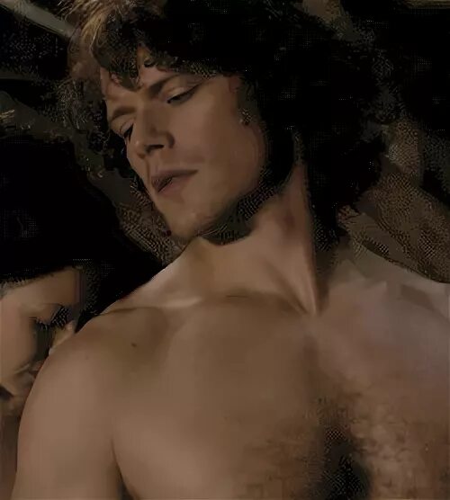OMG, his butt: Sam Heughan as "Jamie Fraser" in 'Outlander' 