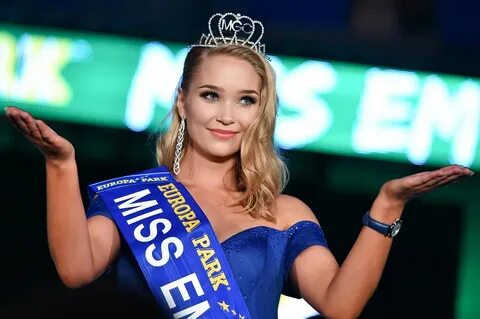 "Мисс Евро-2016" стала акушерка из Исландии - Европа Сегодня