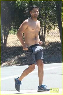 Wilmer Valderrama Bares Muscular Body on a Shirtless Run!: P