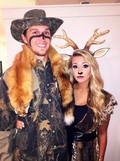 Halloween Costume : A hunter and his deer! Couple halloween 