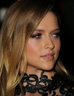 More Pics of Teresa Palmer Smoky Eyes (4 of 29) - Teresa Pal