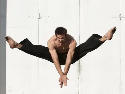 Matt Mullins Defying gravity, Human, Human body