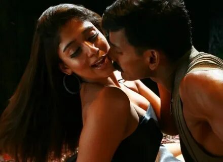 Nayanthara Hot Cleavage Show With Vishal Nayanthara Hot with