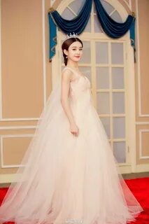 Zhao Liying Pretty dresses, Gowns, Wedding dresses