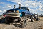 Rednecks, Trucks, and Lots of Mud Redneck trucks, Lifted che
