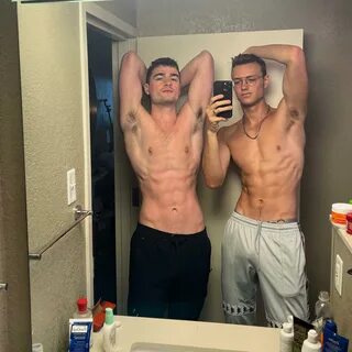 10000 best r/broslikeus images on Pholder Wanna meet me in the stall? 😉 35