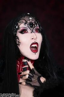 Gothic vampire, Vampire makeup, Vampire