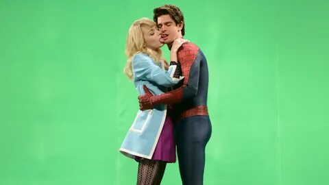 Watch Saturday Night Live Highlight: Spider-Man Kiss - NBC.c