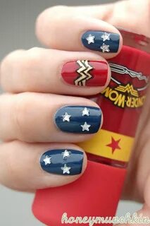 DC Superhero Nail Art Series - Wonder Woman Wonder woman nai