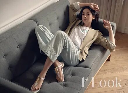 Oh Yeon Seo 1st LOOK 2018 March