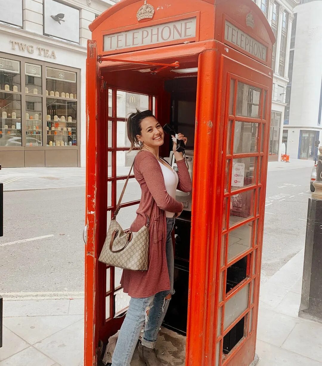 Monica Gartner в Instagram: "When in England